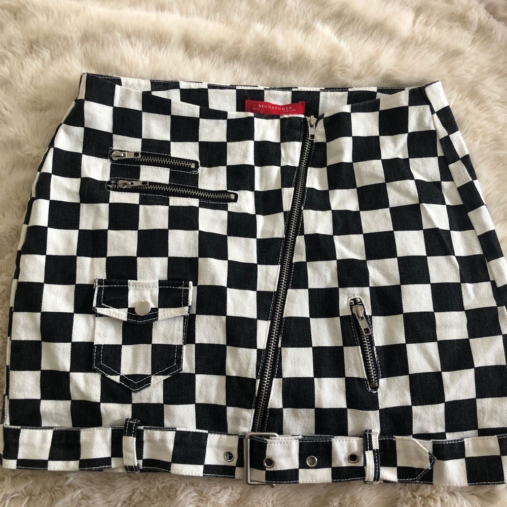 Forever 21 checkered mini skirt